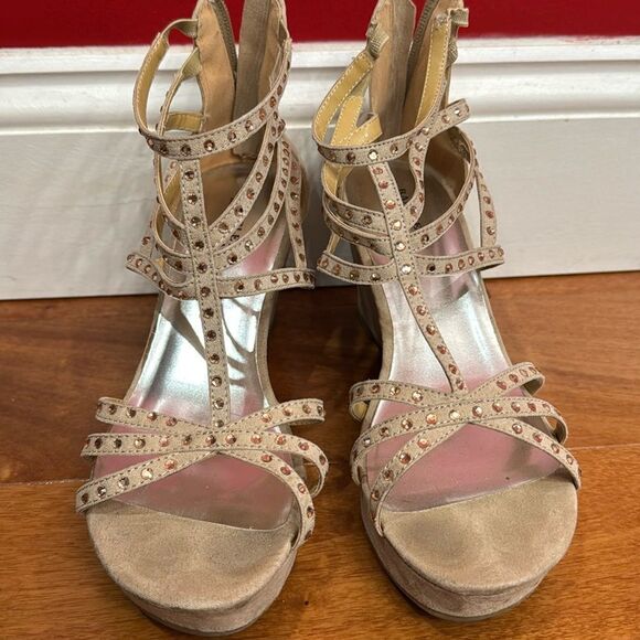 Badgley Mischka Casey Crystals Wedge Sandals size 5 - Picture 1 of 12